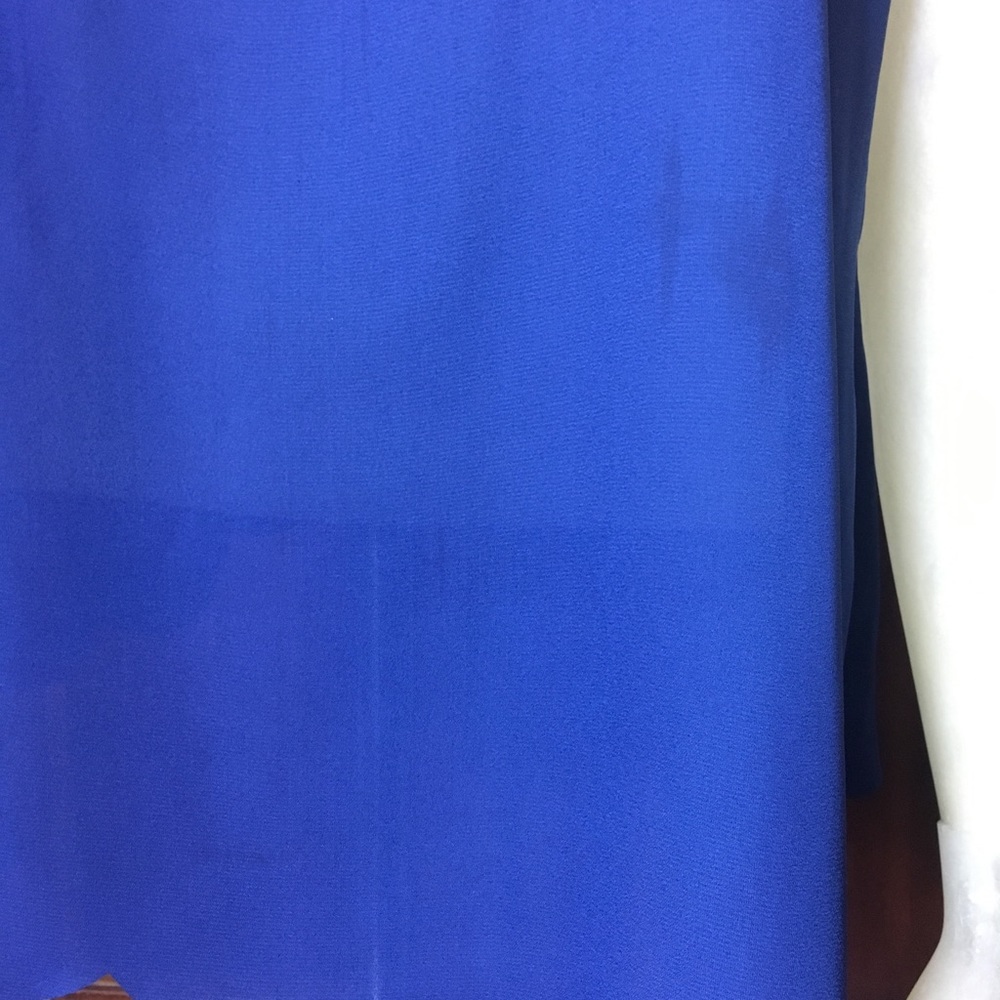 Ocean Blue Cut Out Pattern Top - Picture 6 of 6
